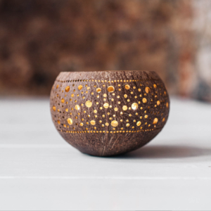 fullmoon candleholder made from coconut